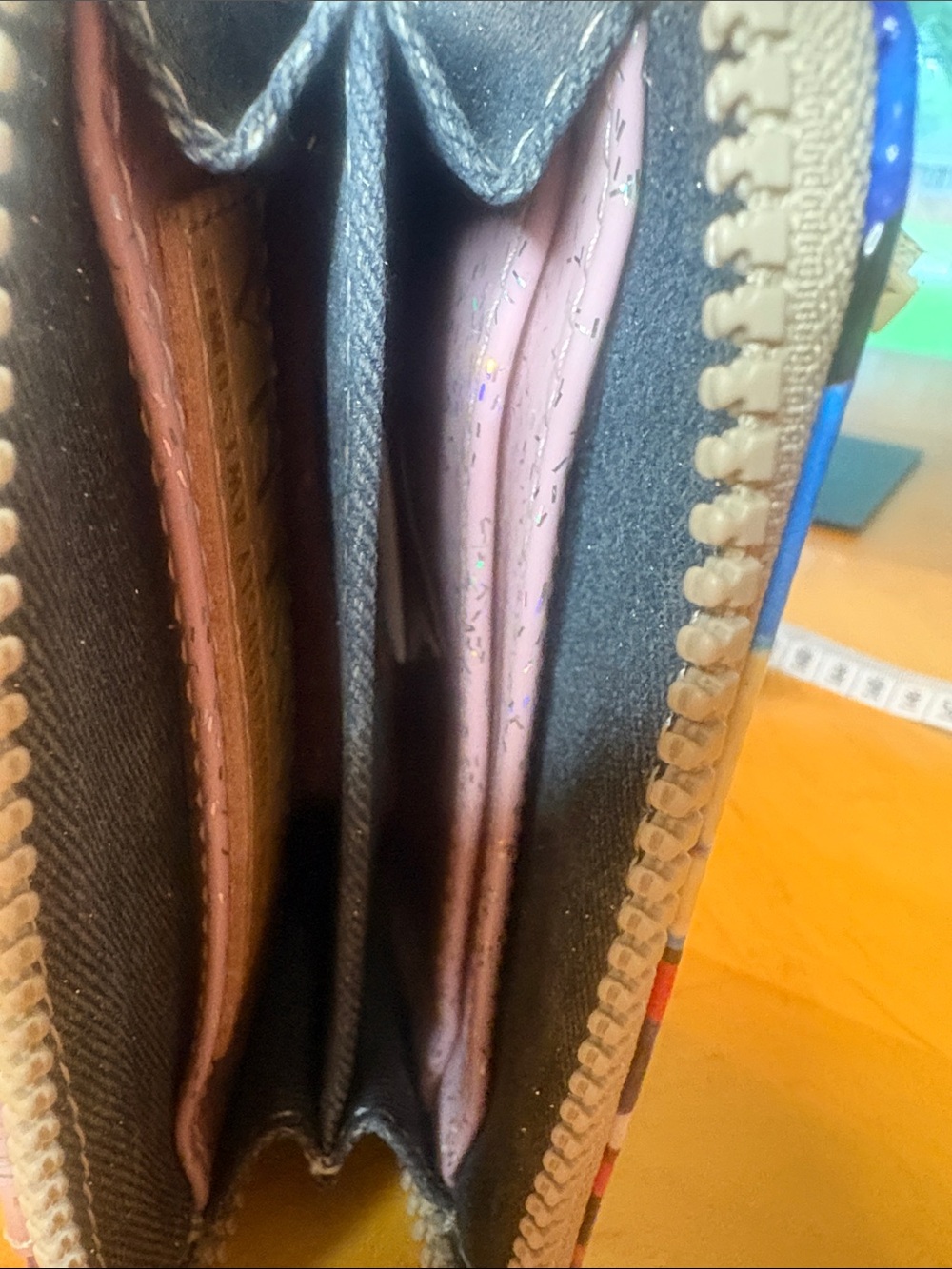 Consuela Sophie Crossbody with matching Wallet - Picture 9 of 13